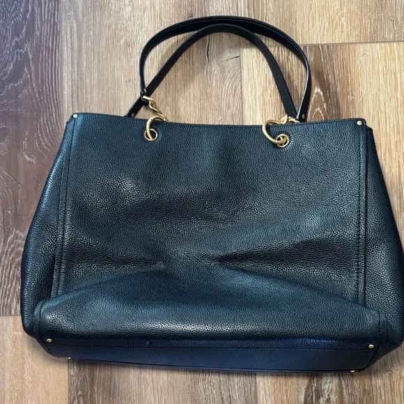 Black Leather Tory Burch Everly Tote Bag - Picture 2 of 6